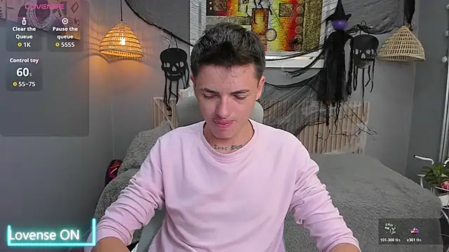 Snapshot of tossetrech chatting on October 31, 2025, 3:14 am tossetrech online show from October 31, 2025, 3:14 am