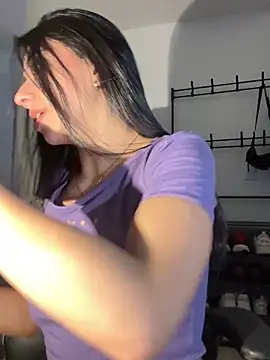 Liissa cute  online show from November 12, 2025, 9:29 pm