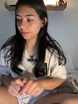 Snapshot of Liissa_cute_ chatting on February 16, 2026, 5:11 pm Liissa cute online show from February 16, 2026, 5:11 pm