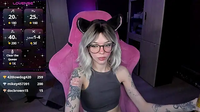 Snapshot of The_love_project chatting on February 9, 2026, 12:41 am The love project online show from February 9, 2026, 12:41 am