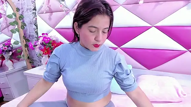 Snapshot of MariaClay chatting on October 16, 2025, 11:51 am MariaClay online show from October 16, 2025, 11:51 am