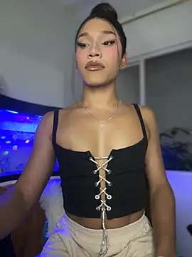 Snapshot of Emaa- chatting on September 24, 2025, 12:18 am Emaa- online show from September 24, 2025, 12:18 am