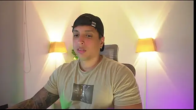 Snapshot of appolo_allen chatting on February 1, 2026, 5:27 am appolo allen online show from February 1, 2026, 5:27 am