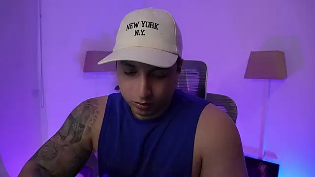 Snapshot of appolo_allen chatting on July 14, 2026, 11:55 pm appolo allen online show from July 14, 2026, 11:55 pm