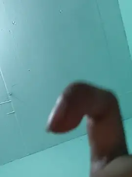 Snapshot of Luisf1267 chatting on September 25, 2025, 11:33 pm Luisf1267 online show from September 25, 2025, 11:33 pm