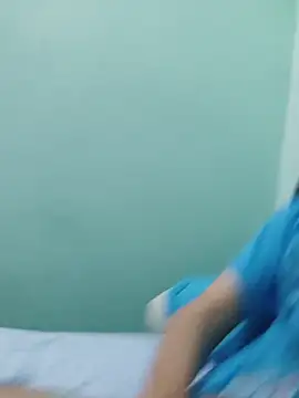 Snapshot of Luisf1267 chatting on November 3, 2025, 4:07 am Luisf1267 online show from November 3, 2025, 4:07 am