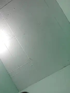 Snapshot of Luisf1267 chatting on November 7, 2025, 2:49 am Luisf1267 online show from November 7, 2025, 2:49 am