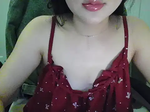 Snapshot of Yin-girl chatting on October 5, 2025, 8:10 pm Yin-girl online show from October 5, 2025, 8:10 pm