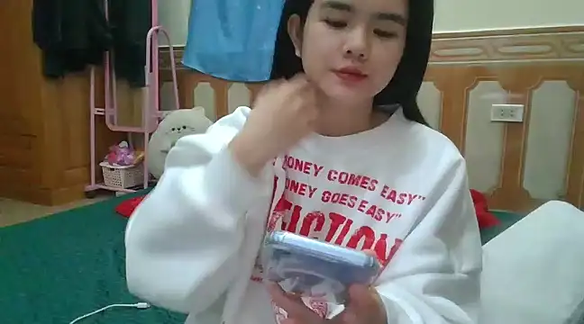 Yin-girl online show from December 27, 2024, 11:28 am