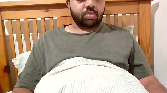 whoreboi98 online show from April 15, 2026, 9:15 pm