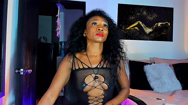 KimberlyBanks2 online show from February 4, 2025, 5:21 am