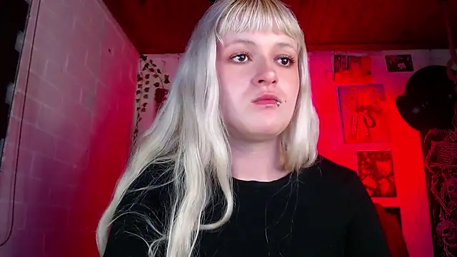 NEXT DOOR GIRL  online show from February 20, 2025, 3:34 am