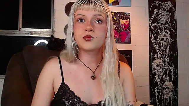 NEXT DOOR GIRL  online show from February 9, 2025, 12:28 am
