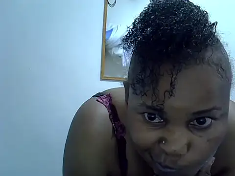 Snapshot of browndolly12 chatting on October 13, 2025, 11:12 am browndolly12 online show from October 13, 2025, 11:12 am