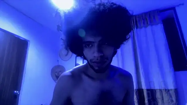 Snapshot of sweet_tippot chatting on February 28, 2025, 3:04 am sweet tippot online show from February 28, 2025, 3:04 am