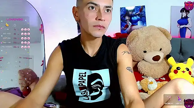  snopyy  online show from March 12, 2025, 10:39 pm