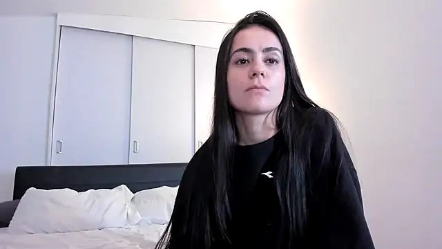 Snapshot of guccipussy1 chatting on December 6, 2024, 3:13 am guccipussy1 online show from December 6, 2024, 3:13 am