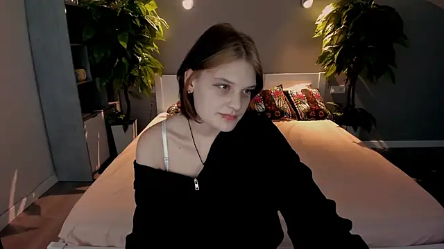 CandyBooms  online show from September 27, 2025, 5:24 am