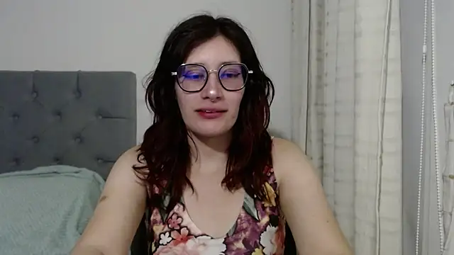 mariana124- online show from January 22, 2025, 8:38 pm