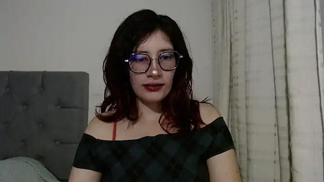 mariana124- online show from February 2, 2025, 3:10 am