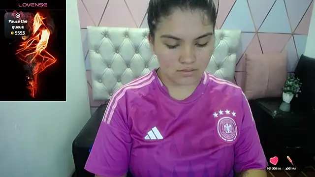 Snapshot of Marinasexxx chatting on October 1, 2025, 7:07 pm Marinasexxx online show from October 1, 2025, 7:07 pm