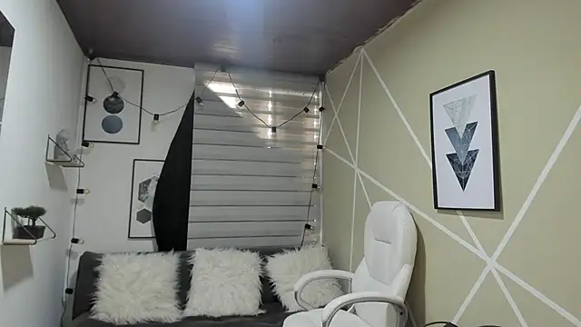 Snapshot of Enma__clark chatting on September 24, 2025, 1:06 pm Enma  clark online show from September 24, 2025, 1:06 pm