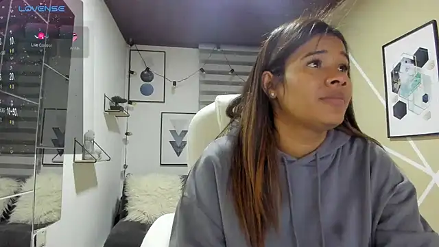 Enma  clark online show from March 17, 2026, 4:15 am