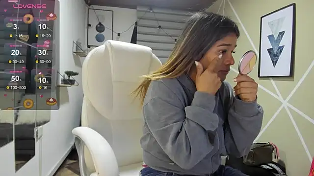 Snapshot of Enma__clark chatting on September 30, 2025, 4:07 am Enma  clark online show from September 30, 2025, 4:07 am