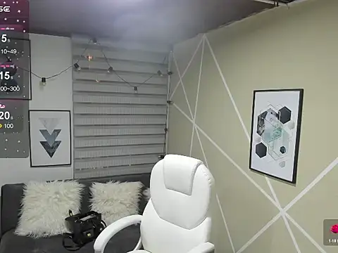 Enma  clark online show from February 28, 2026, 3:50 am