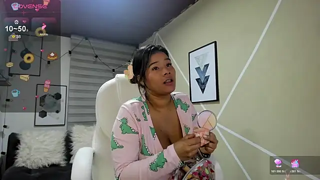 Snapshot of Enma__clark chatting on October 31, 2025, 3:25 am Enma  clark online show from October 31, 2025, 3:25 am