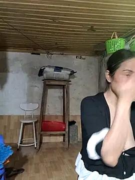 Snapshot of Tinease chatting on October 23, 2025, 3:10 pm Tinease online show from October 23, 2025, 3:10 pm