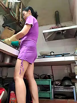 Snapshot of Tinease chatting on October 20, 2025, 2:35 am Tinease online show from October 20, 2025, 2:35 am