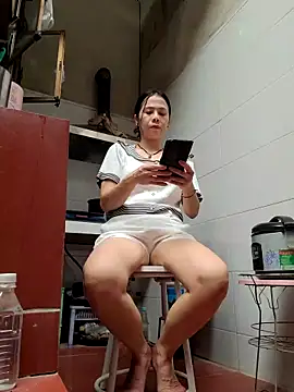 Snapshot of Tinease chatting on September 17, 2025, 3:19 am Tinease online show from September 17, 2025, 3:19 am