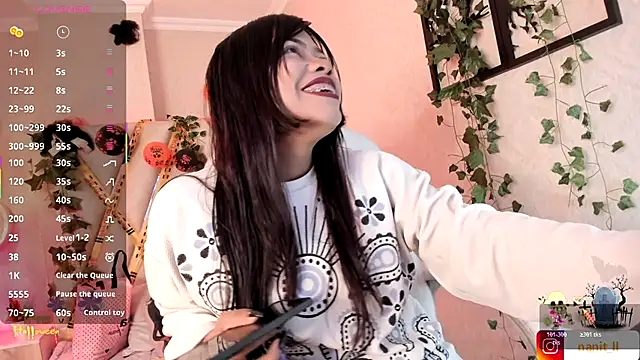 Punkys  online show from October 31, 2025, 10:49 pm