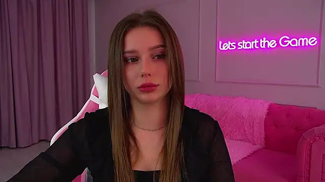 Snapshot of DianaVert chatting on September 18, 2025, 6:55 pm DianaVert online show from September 18, 2025, 6:55 pm