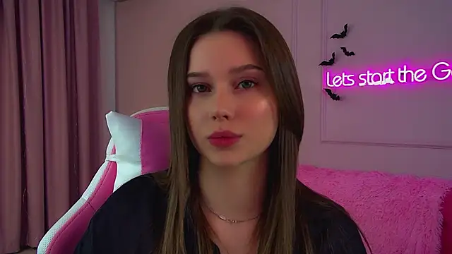 Snapshot of DianaVert chatting on October 20, 2025, 6:30 pm DianaVert online show from October 20, 2025, 6:30 pm