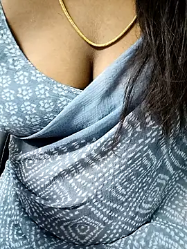 Snapshot of tamil_subha69 chatting on November 11, 2025, 10:04 pm tamil subha69 online show from November 11, 2025, 10:04 pm