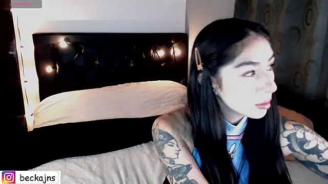 Beck jones online show from May 8, 2026, 3:54 am