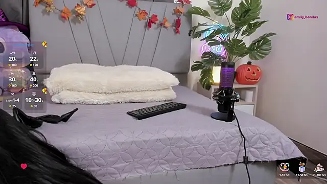 Snapshot of emy_bonita1 chatting on November 7, 2025, 12:04 am emy bonita1 online show from November 7, 2025, 12:04 am