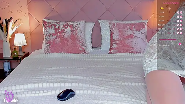 juliana browns online show from November 14, 2025, 3:10 am