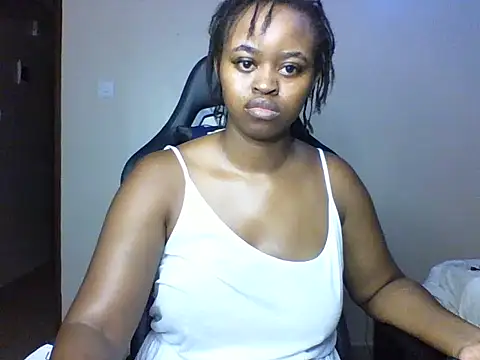 Snapshot of Candii_wet_ chatting on October 11, 2025, 8:10 pm Candii wet online show from October 11, 2025, 8:10 pm