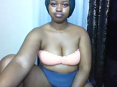 Candii wet  online show from February 7, 2025, 11:45 pm