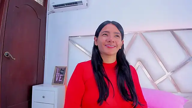 Snapshot of DashaFoxxx chatting on October 1, 2025, 12:42 pm DashaFoxxx online show from October 1, 2025, 12:42 pm