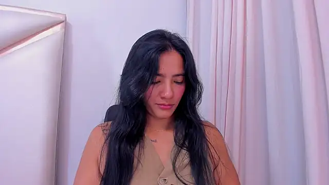 Snapshot of DashaFoxxx chatting on October 21, 2025, 1:10 pm DashaFoxxx online show from October 21, 2025, 1:10 pm