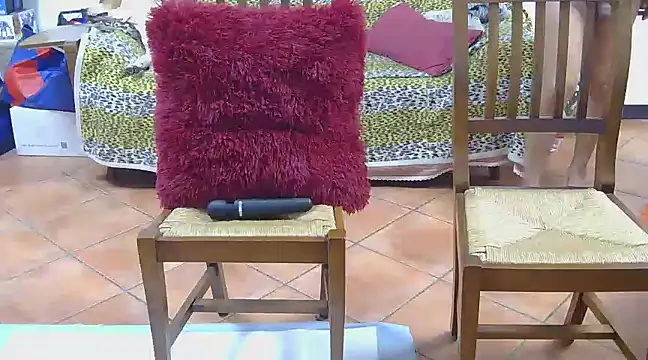 couplemilf2 online show from March 8, 2025, 9:08 pm