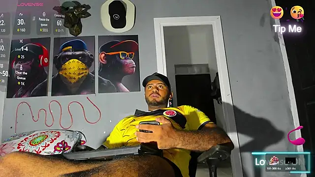 Snapshot of Hardboy_latin chatting on October 29, 2025, 4:00 am Hardboy latin online show from October 29, 2025, 4:00 am