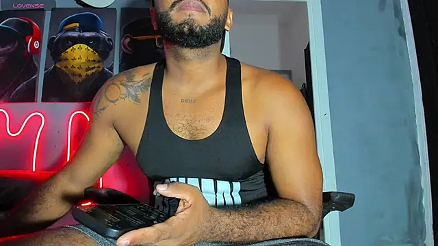 Snapshot of Hardboy_latin chatting on September 18, 2025, 2:36 am Hardboy latin online show from September 18, 2025, 2:36 am