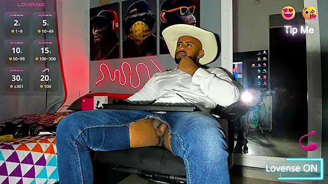 Snapshot of Hardboy_latin chatting on October 25, 2025, 3:28 am Hardboy latin online show from October 25, 2025, 3:28 am