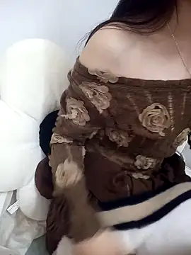 Lovely kute online show from February 10, 2025, 11:13 pm