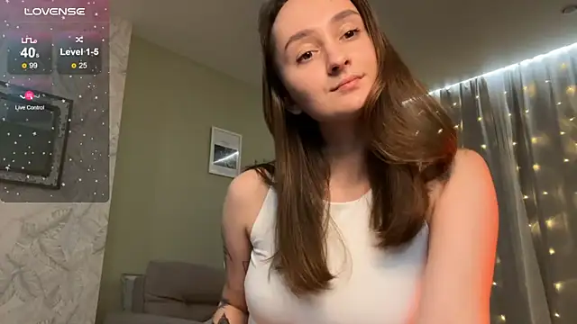 Snapshot of Eva_Eva_ chatting on December 5, 2024, 11:23 pm Eva Eva online show from December 5, 2024, 11:23 pm